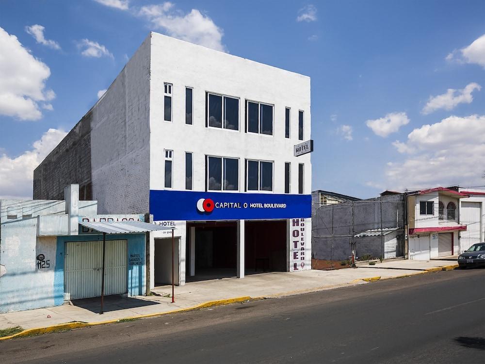Hotel Alameda Maravatio Bagian luar foto